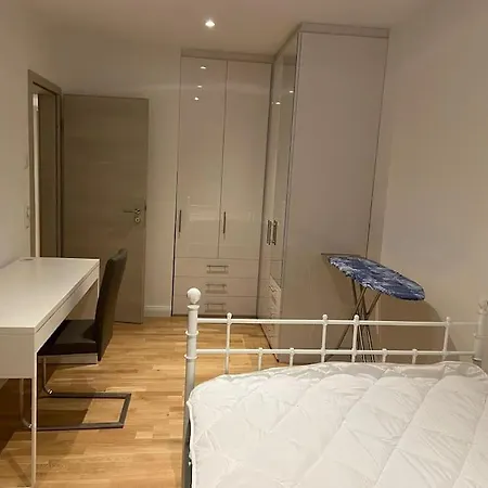 Luxury With Air Conditioning & Jaccuzzi Near Frankfurt Wiesbaden * Hofheim am Taunus