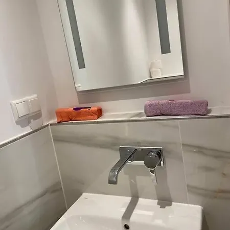 Apartmán Luxury With Air Conditioning & Jaccuzzi Near Frankfurt Wiesbaden