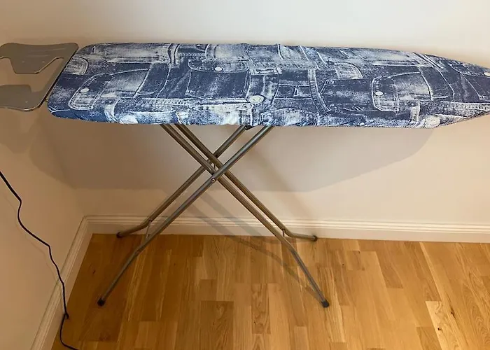 Luxury With Air Conditioning & Jaccuzzi Near Frankfurt Wiesbaden Apartament Hofheim am Taunus