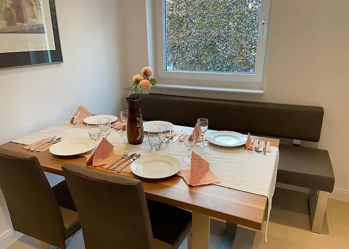 Luxury With Air Conditioning & Jaccuzzi Near Frankfurt Wiesbaden Hofheim am Taunus