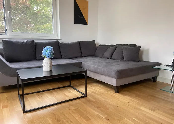 Luxury With Air Conditioning & Jaccuzzi Near Frankfurt Wiesbaden Apartament Hofheim am Taunus